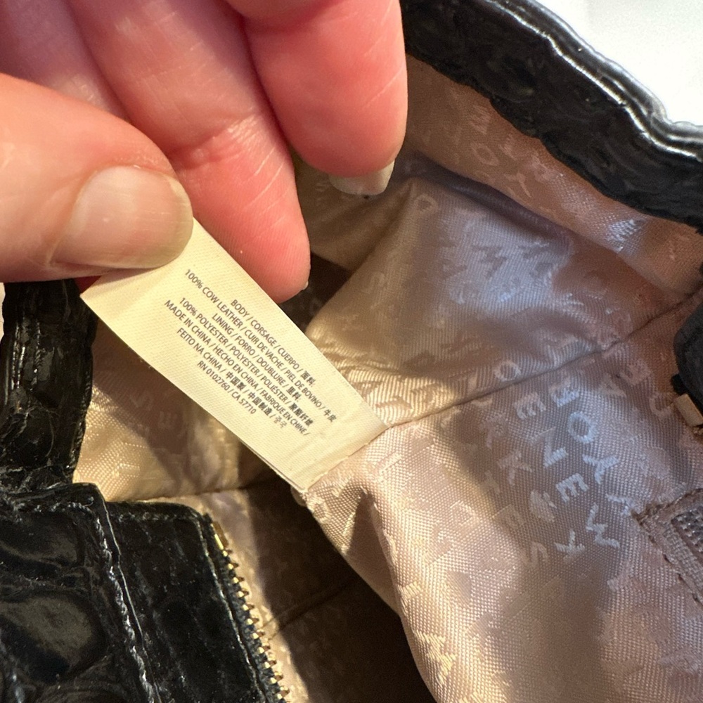 Kate Spade Elegant Black Crocodile-Embossed Handbag - Picture 13 of 15